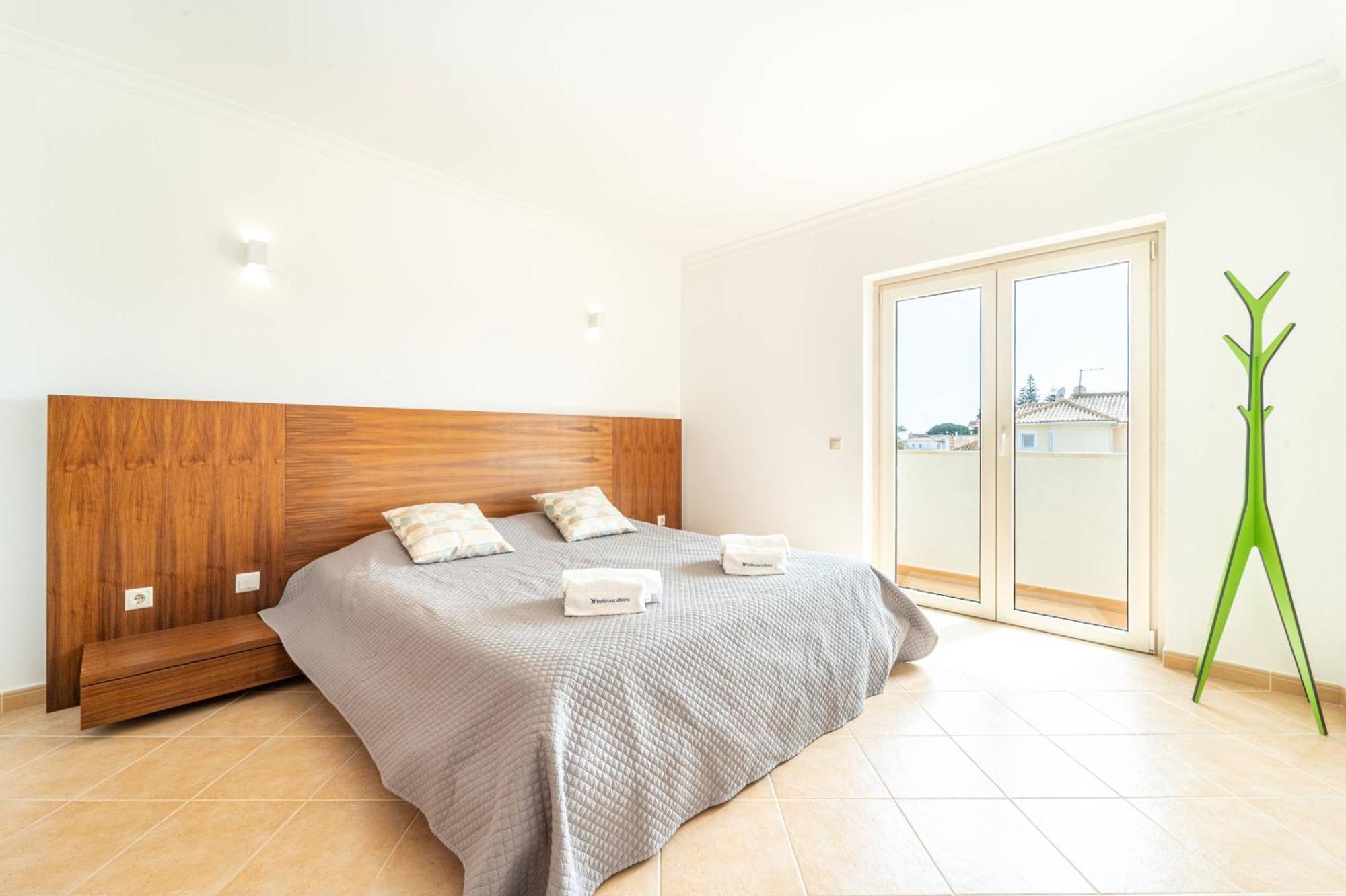 Villa Ribeiro By Hellovacations Albufeira Exterior photo