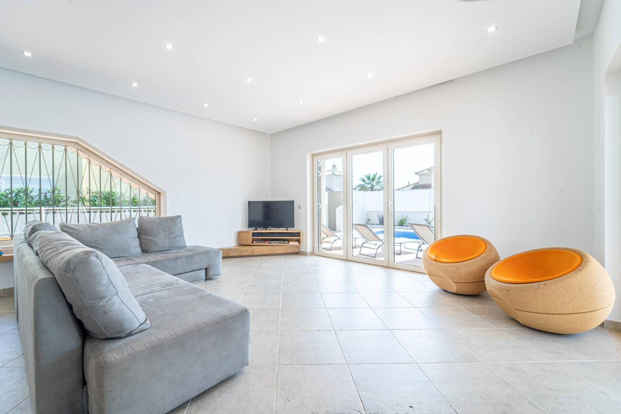 Villa Ribeiro By Hellovacations Albufeira Exterior photo