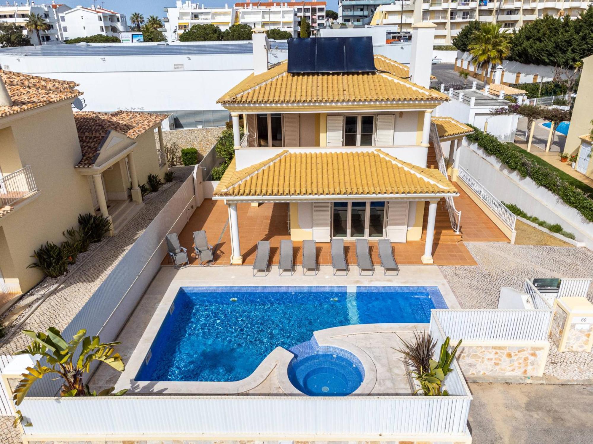 Villa Ribeiro By Hellovacations Albufeira Exterior photo