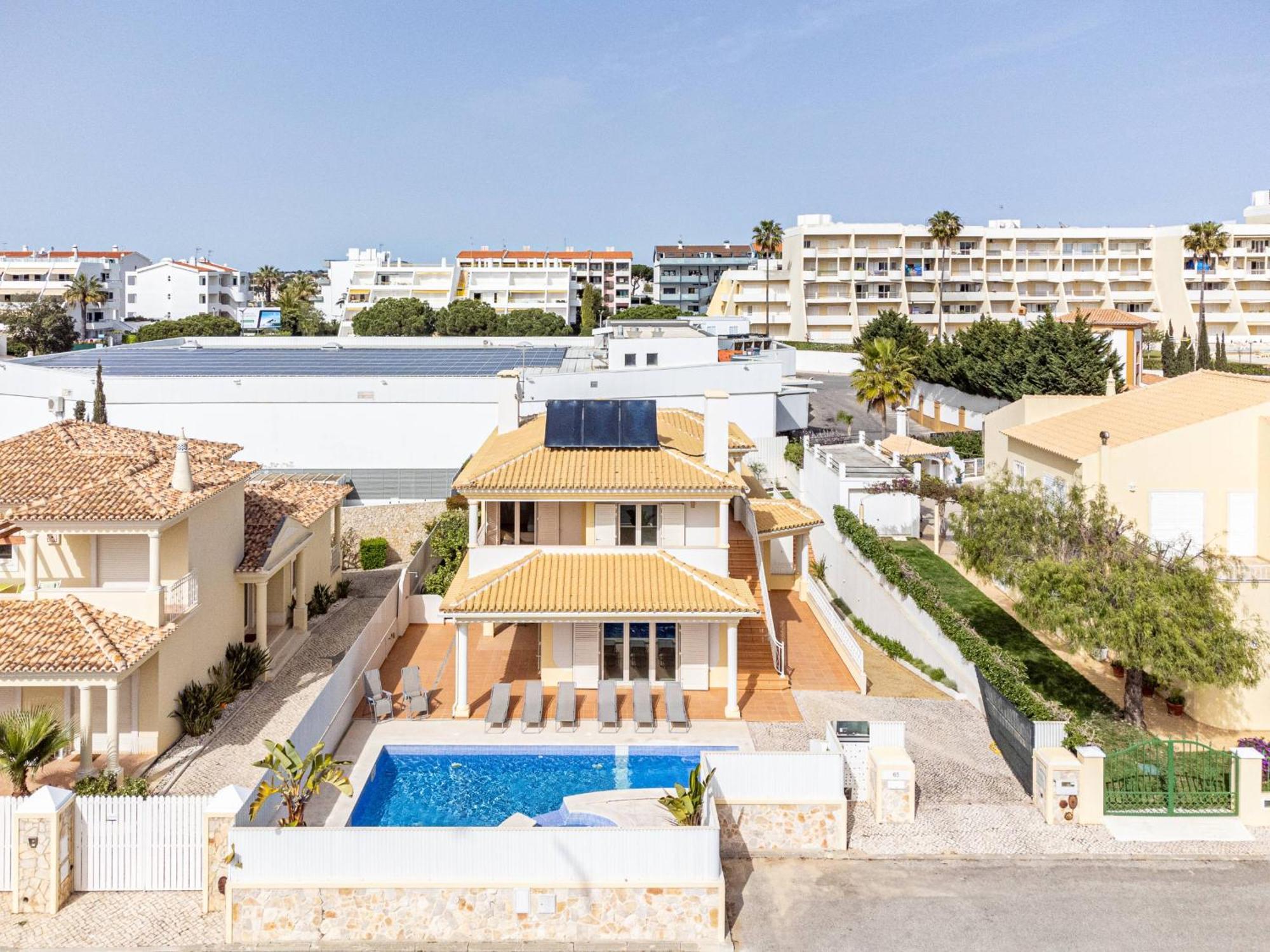 Villa Ribeiro By Hellovacations Albufeira Exterior photo