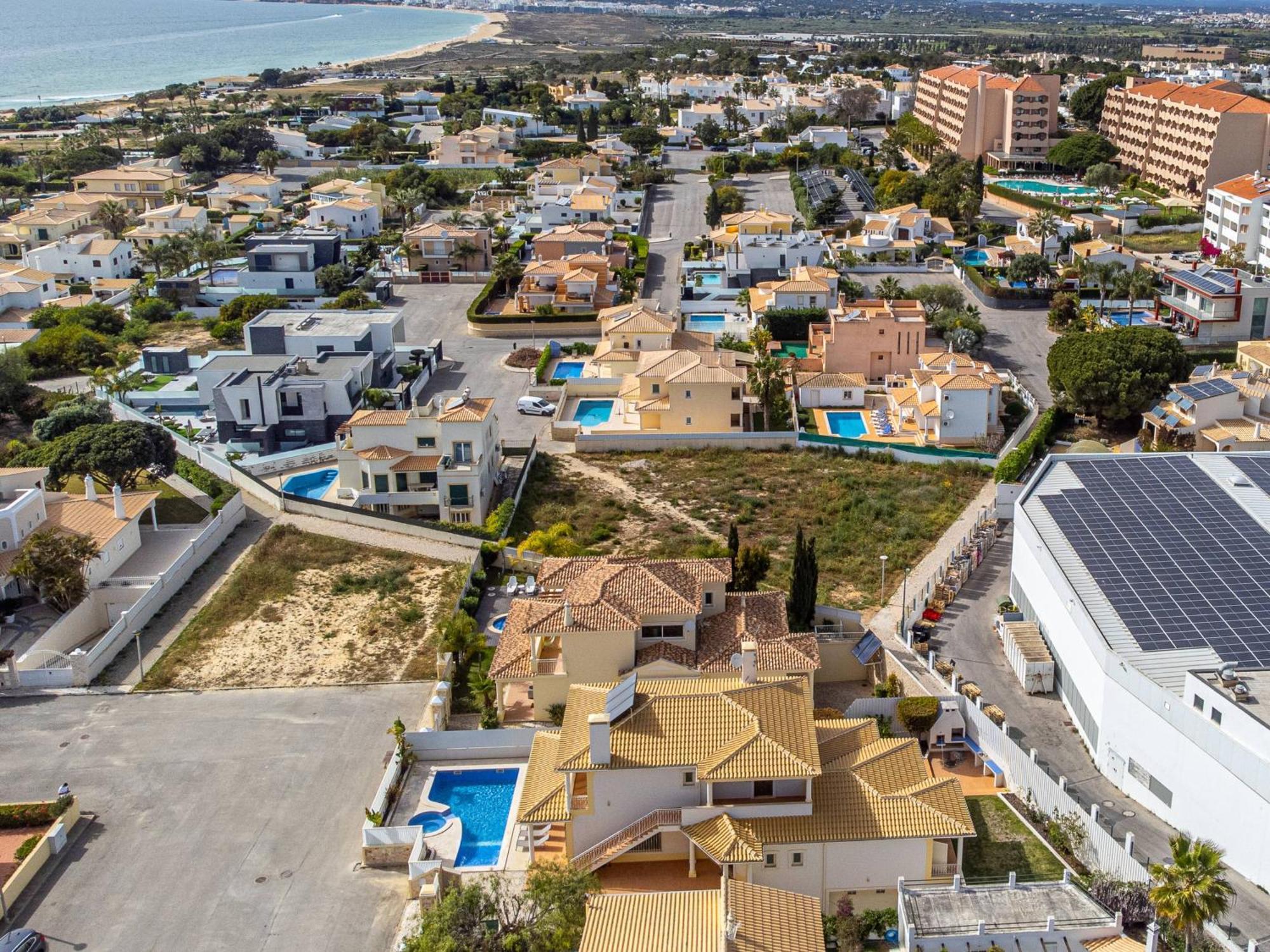 Villa Ribeiro By Hellovacations Albufeira Exterior photo